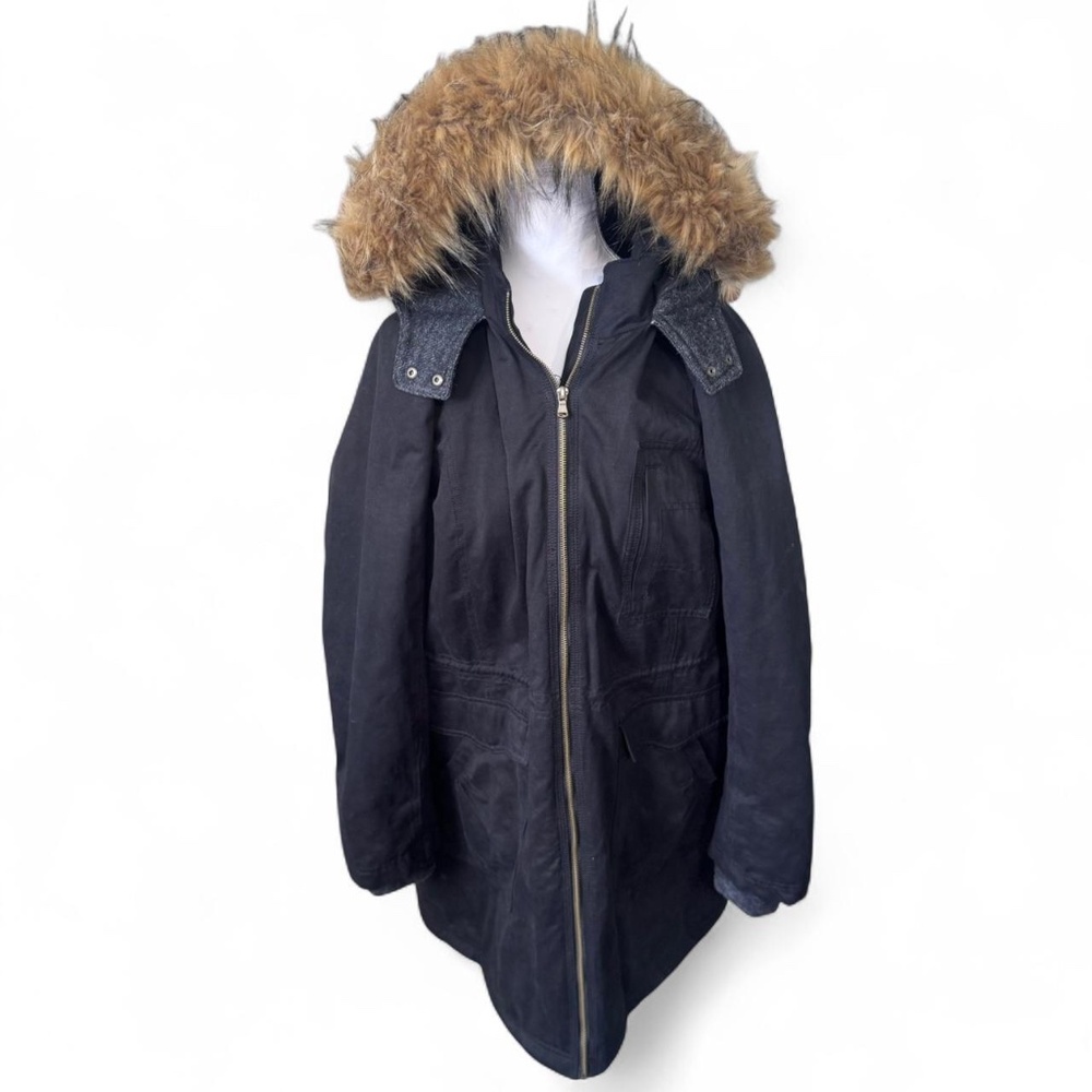 ANA XL Black parka with fur hood and zipper pockets COTTON